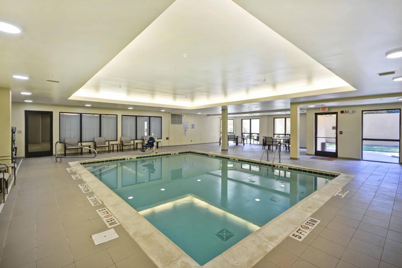 Courtyard By Marriott Dalton Exterior foto